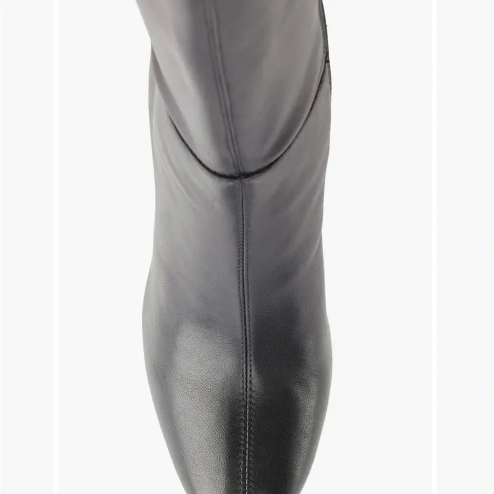 New KARL LAGERFELD PARIS Women's Vani Almond toe Heeled Boots 8